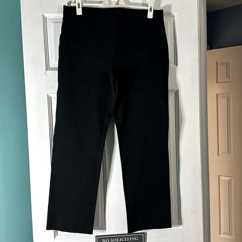 Black loft size 8 pull on dress pants, straight leg- EUC